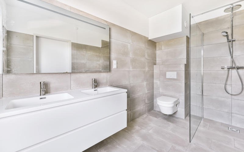 Luxury interior design of a bathroom with marble walls