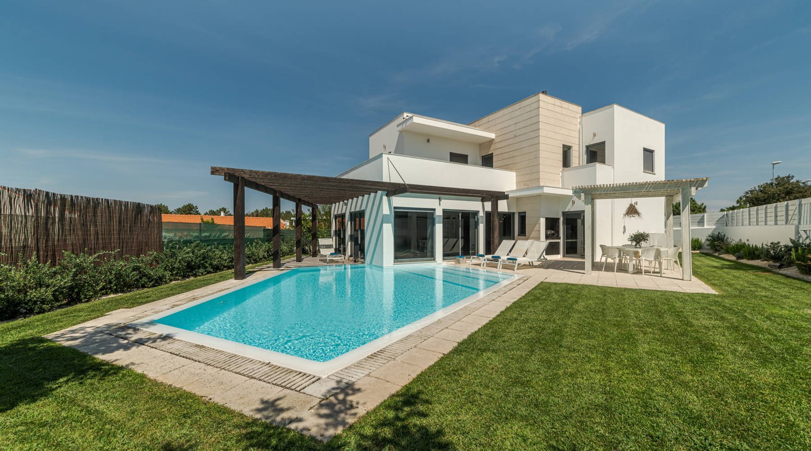 villa renovation cost in Dubai modern luxury villa interior renovation