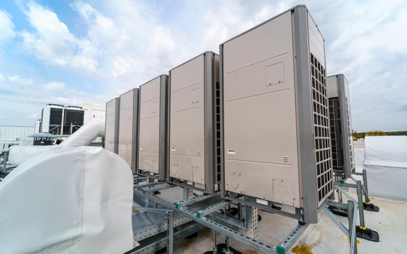 Multizone air conditioning and ventilation system. Outdoor units on the roof of a large industrial building.